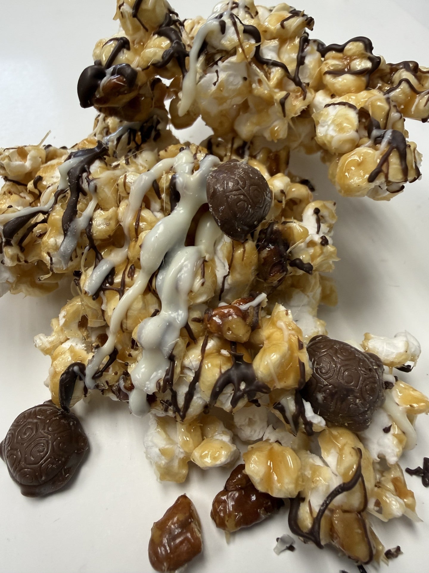 Dixie Delight Popcorn 8 oz. | Wahl's Candies